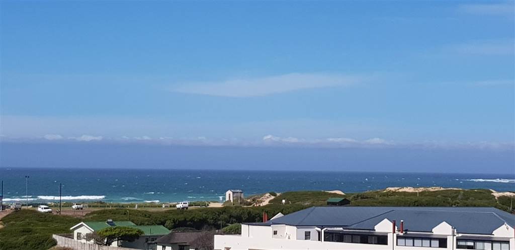 444 m² Land available in Stilbaai photo number 1