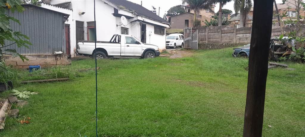 600 m² Land available in Umlazi photo number 1