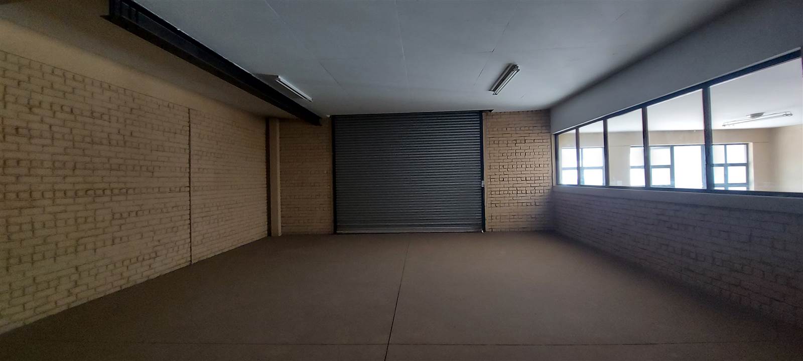 333  m² Commercial space in Pomona photo number 9