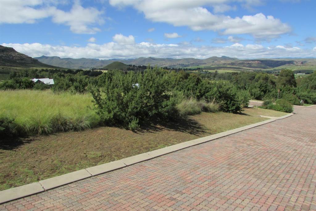 2072 m² Land available in Clarens photo number 3