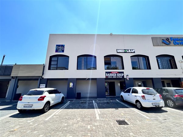 98  m² Commercial space