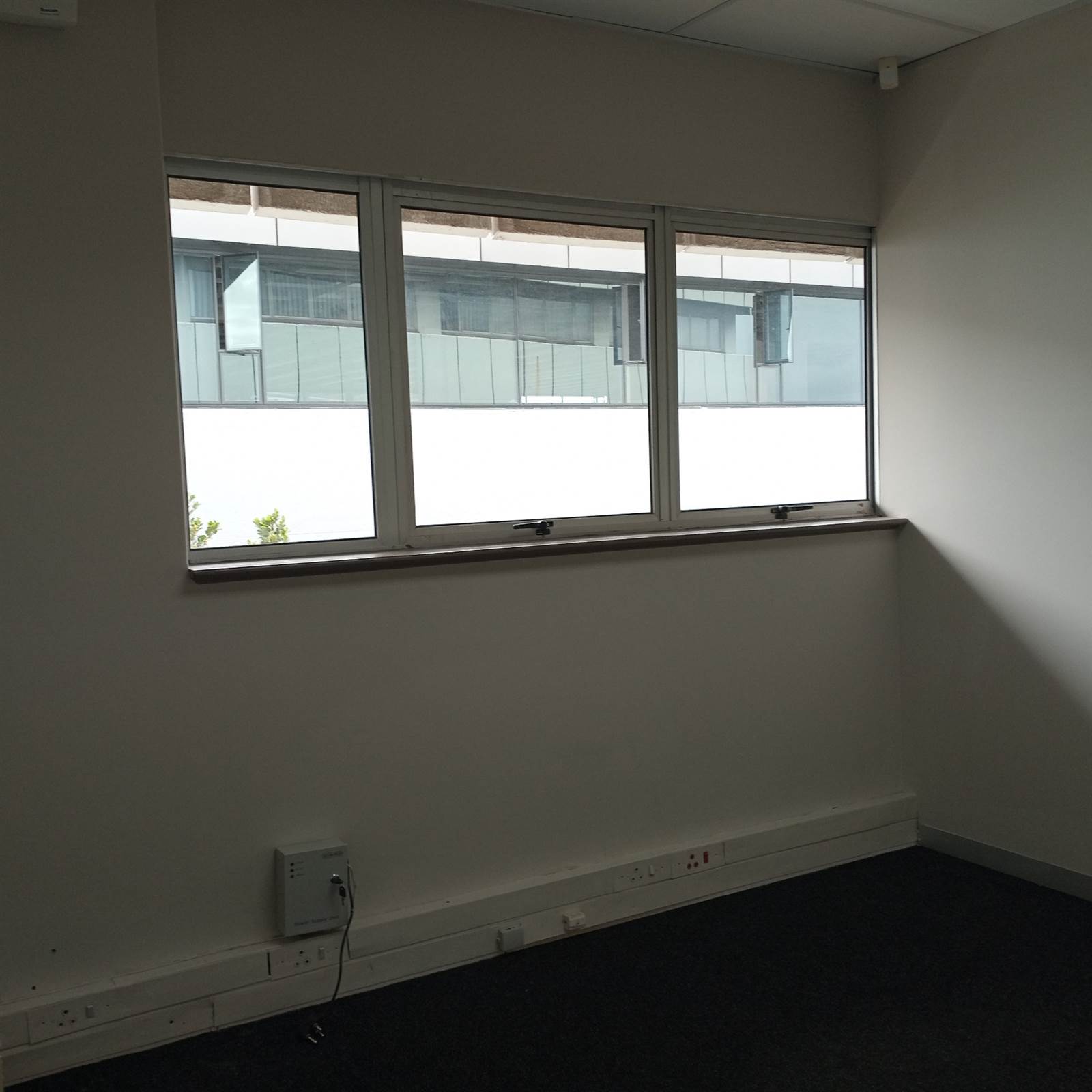 14.42  m² Office Space in Durban CBD photo number 1