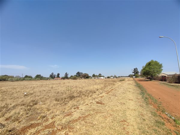 1.6 ha Land