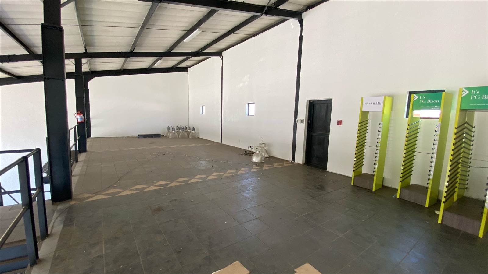 337  m² Industrial space in Louwlardia photo number 5