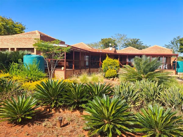 2.2 ha Smallholding 2.2 ha Smallholding