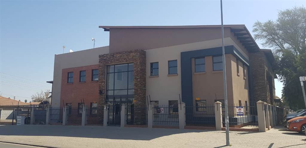 60  m² Commercial space in Polokwane Central photo number 1