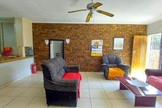 2 Bed Townhouse in Middelburg Central photo number 1