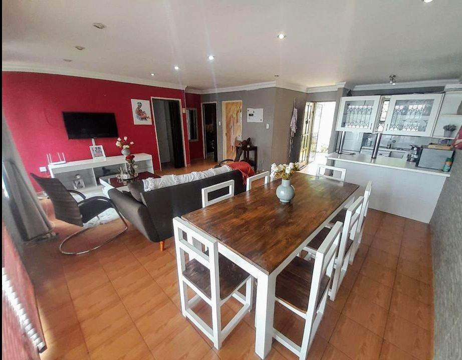 2 Bed Townhouse in Naturena photo number 3