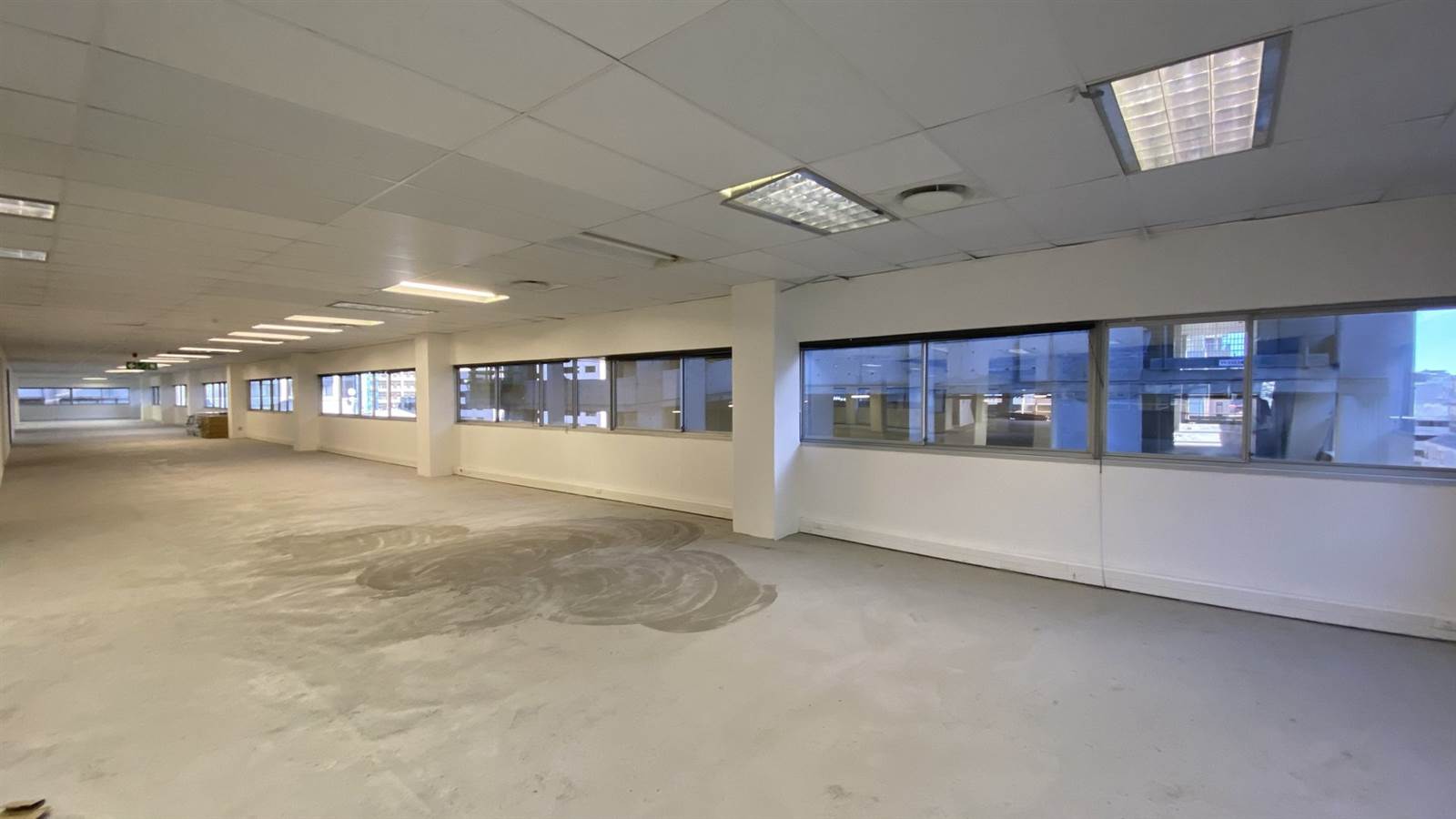 1358  m² Commercial space in Cape Town City Centre photo number 9