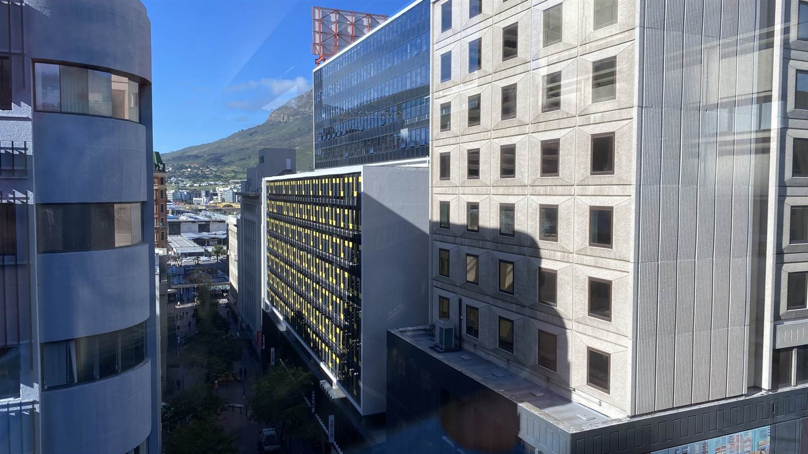 1358  m² Commercial space in Cape Town City Centre photo number 10