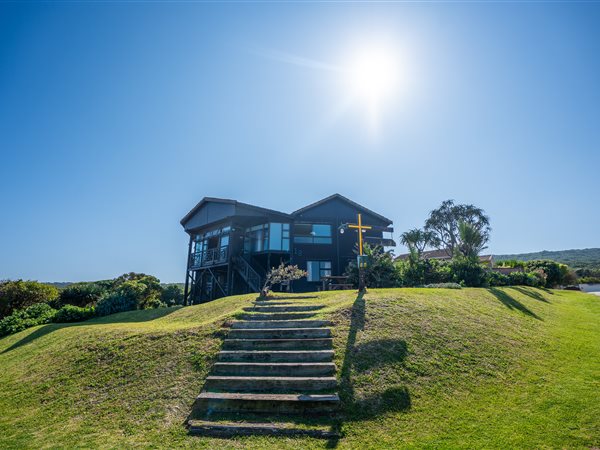 4 Bedroom House 4 Bedroom House