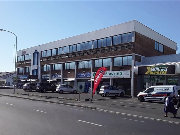400  m² Retail Space in Retreat