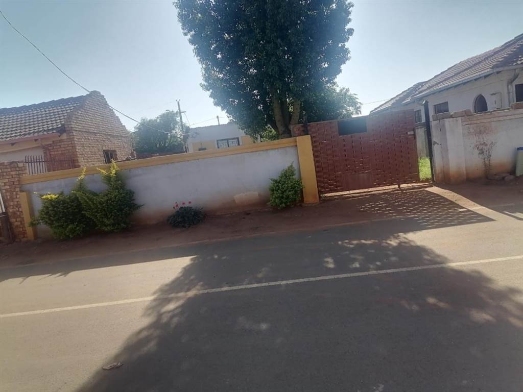1 Bed House in Soshanguve photo number 1