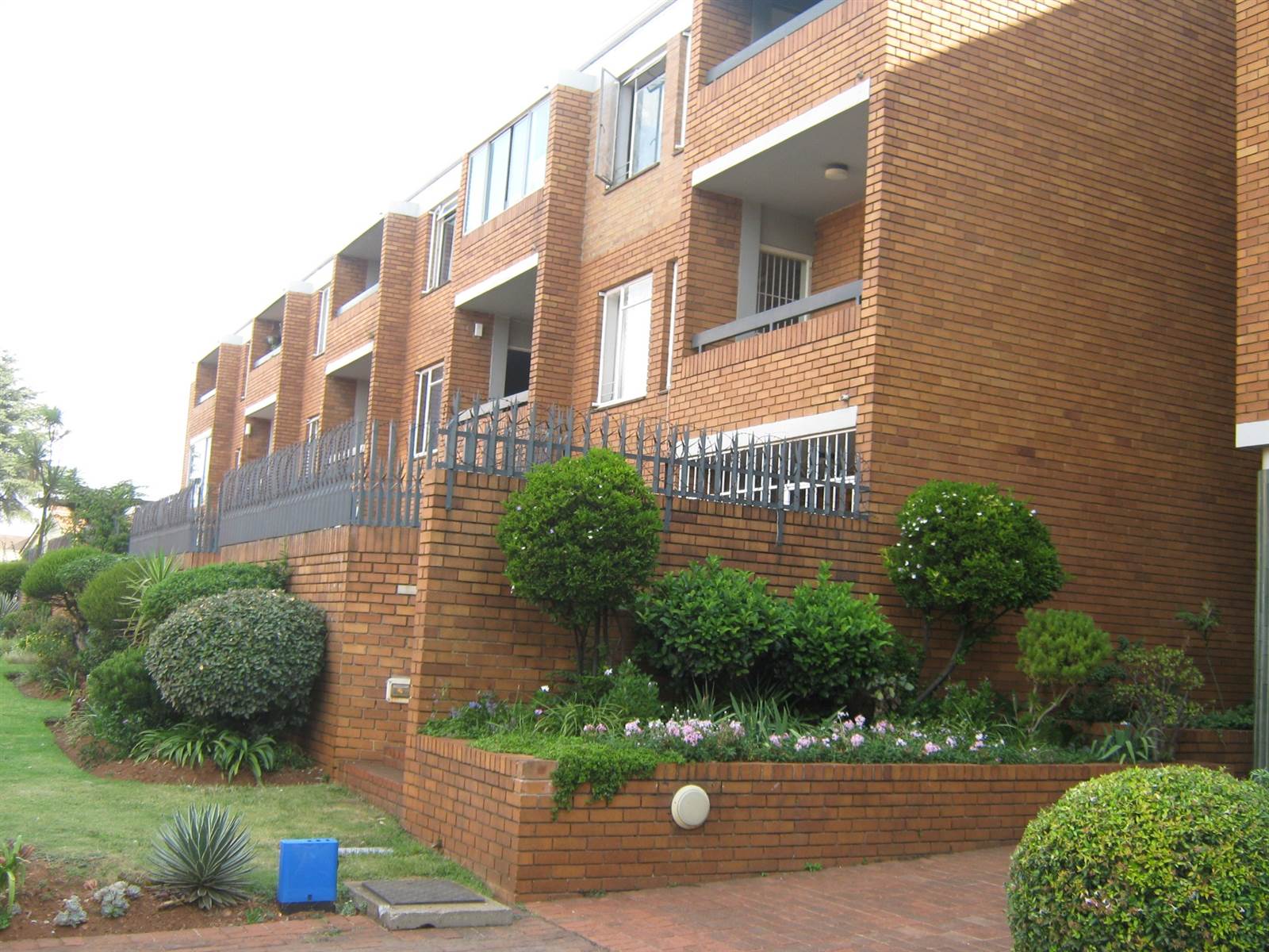 3 Bed Apartment in Malvern East photo number 1