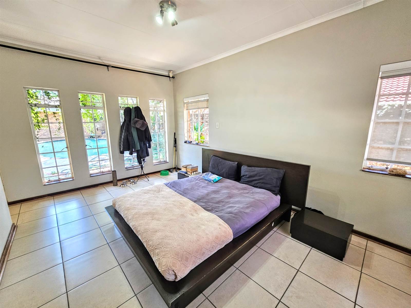4 Bed House in Waterkloof photo number 17