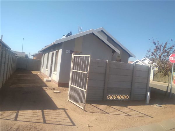3 Bedroom House 3 Bedroom House