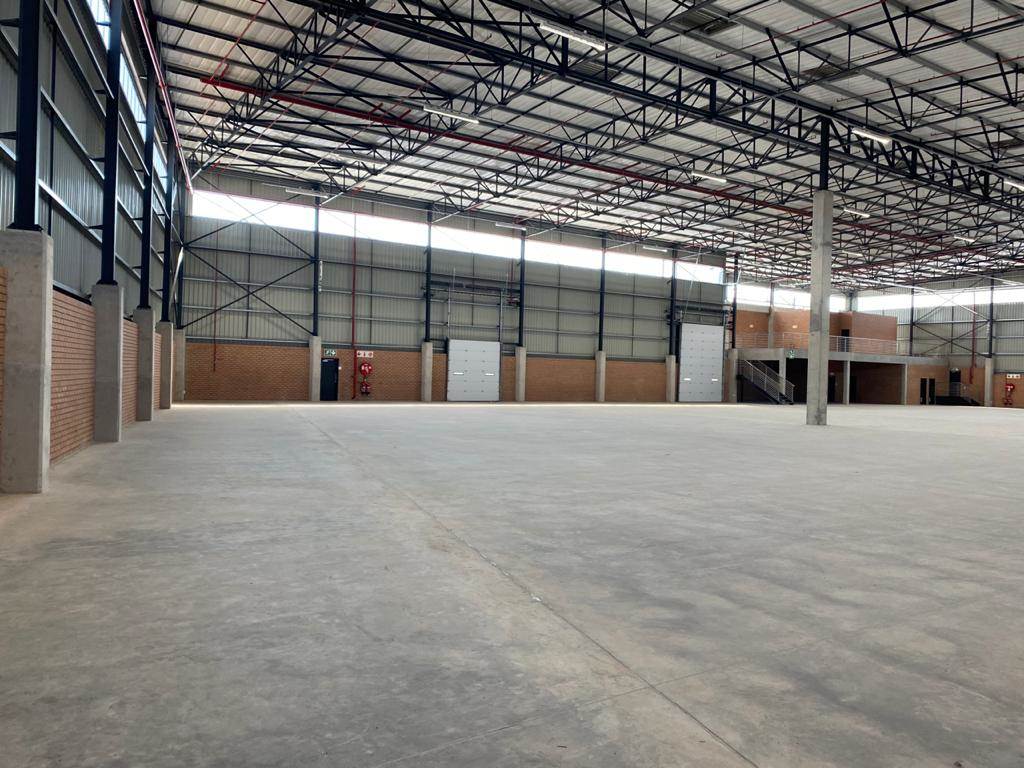 3704  m² Industrial space in Louwlardia photo number 10