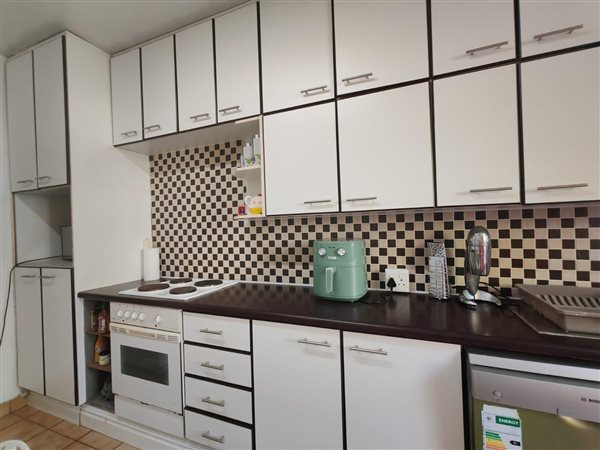 2 Bedroom Townhouse 2 Bedroom Townhouse