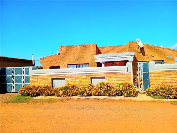 3 Bedroom House 3 Bedroom House