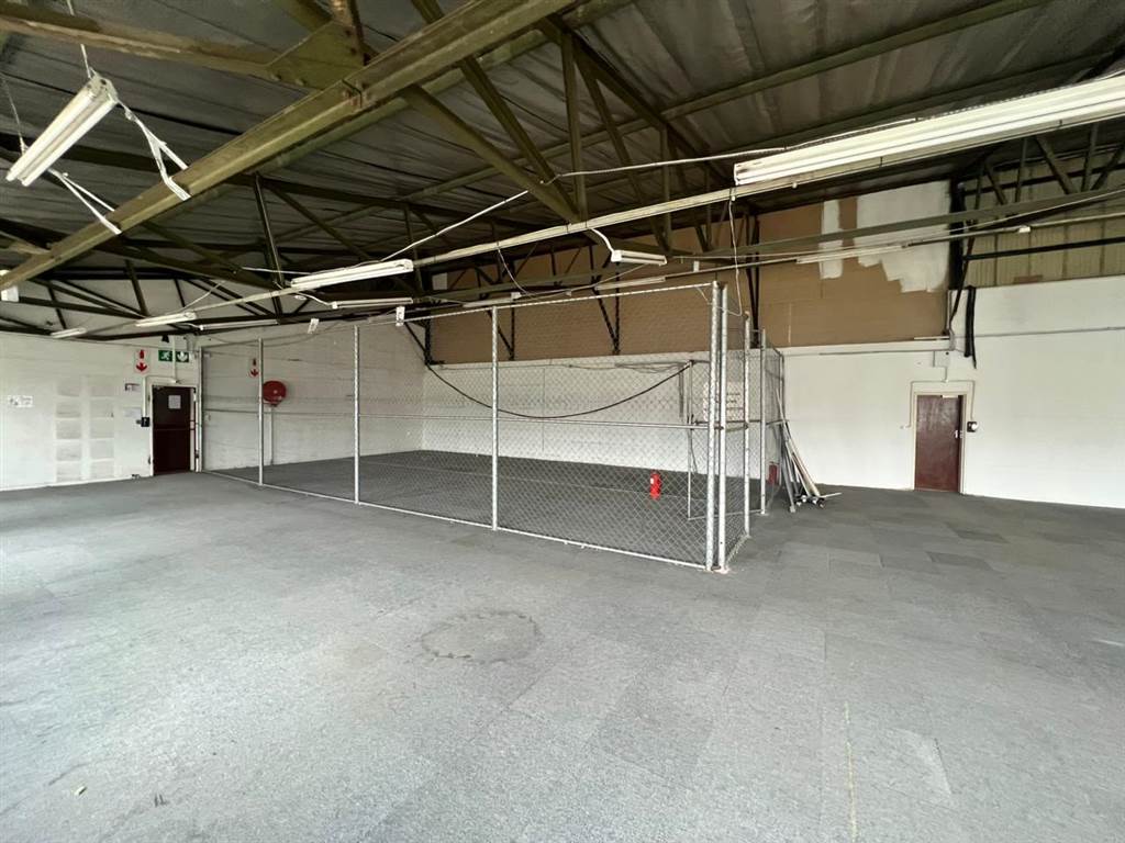 2008  m² Commercial space in Wynberg photo number 5
