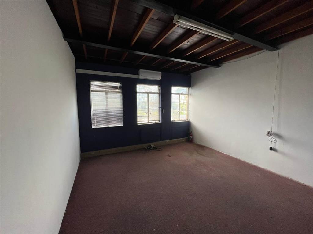 2008  m² Commercial space in Wynberg photo number 20