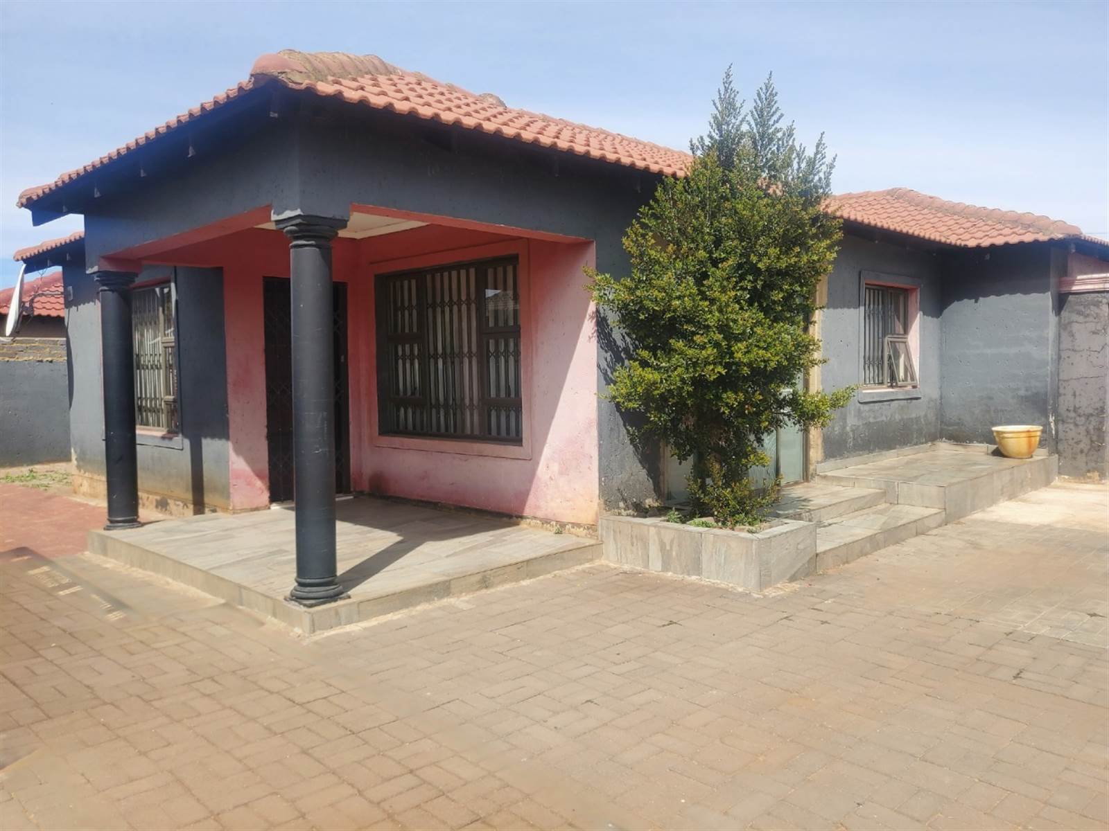 3 Bed House in Naledi photo number 30