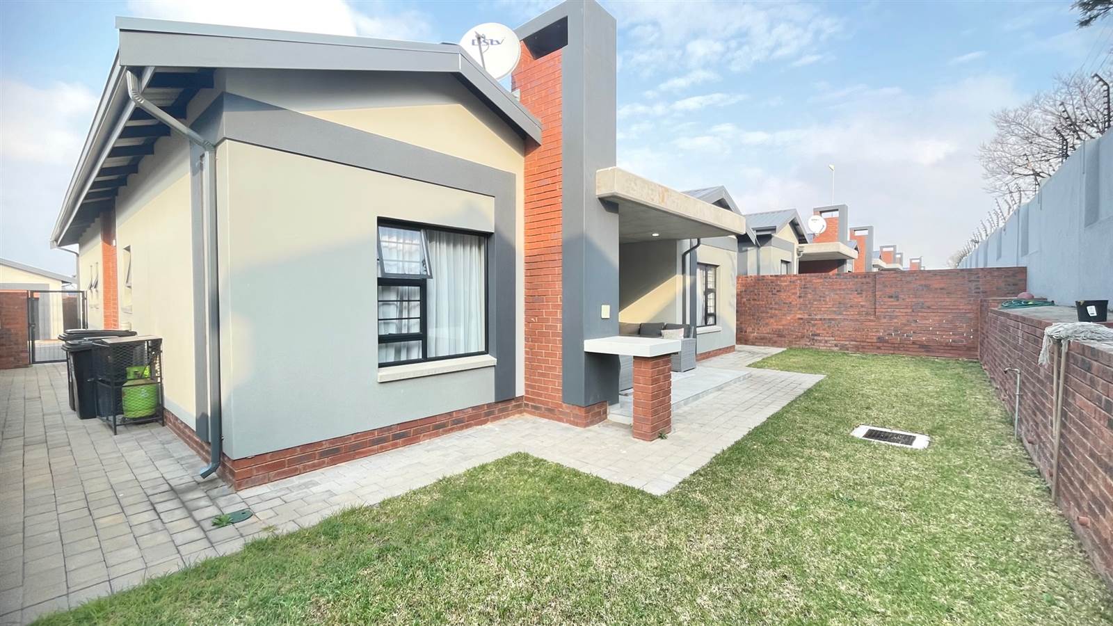 3 Bed House in Kyalami Hills photo number 16
