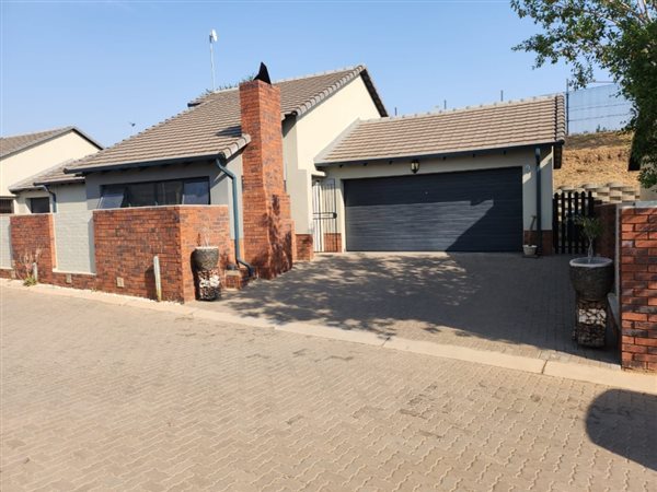 3 Bed Townhouse in Amberfield