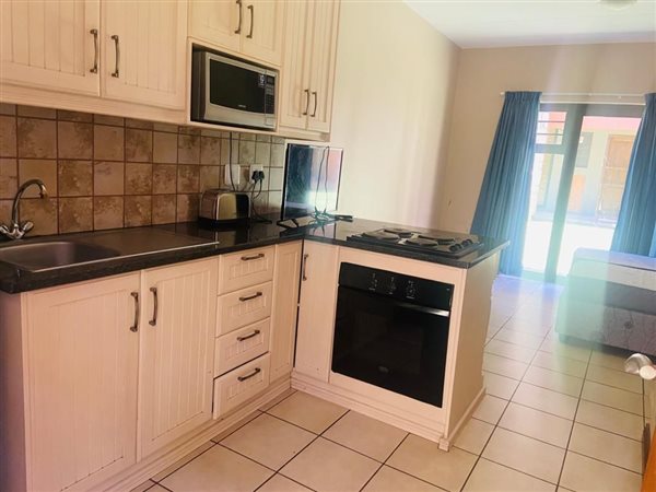 1 Bed Apartment in Bainsvlei