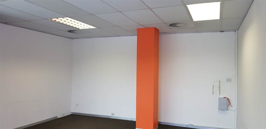 86  m² Office Space in Killarney photo number 2