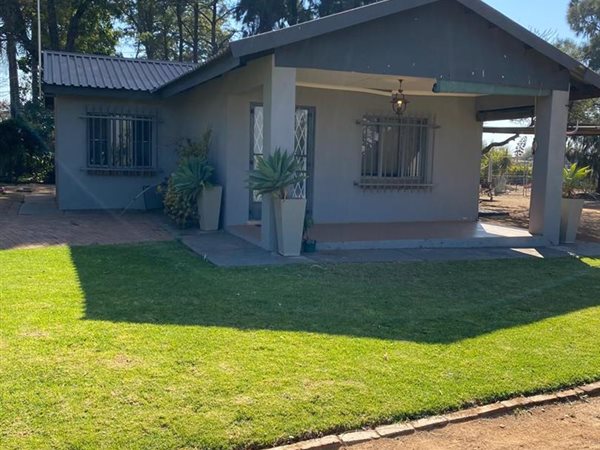 2 Bedroom Garden Cottage 2 Bedroom Garden Cottage