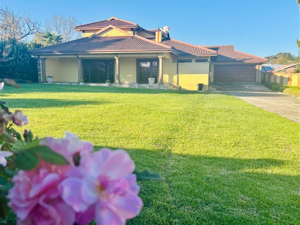 5 Bedroom House 5 Bedroom House
