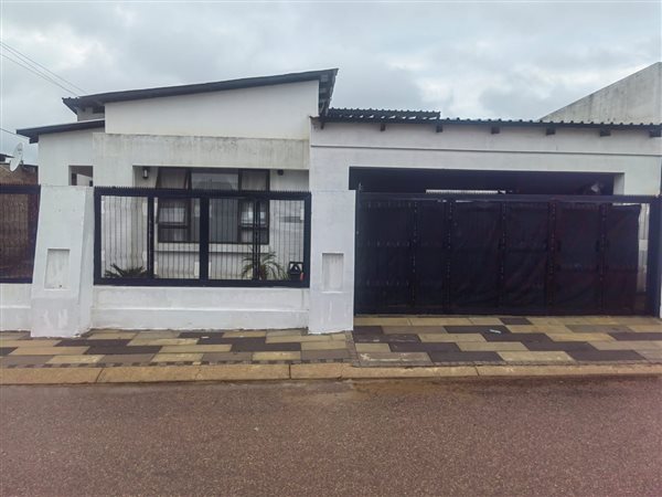2 Bedroom House 2 Bedroom House