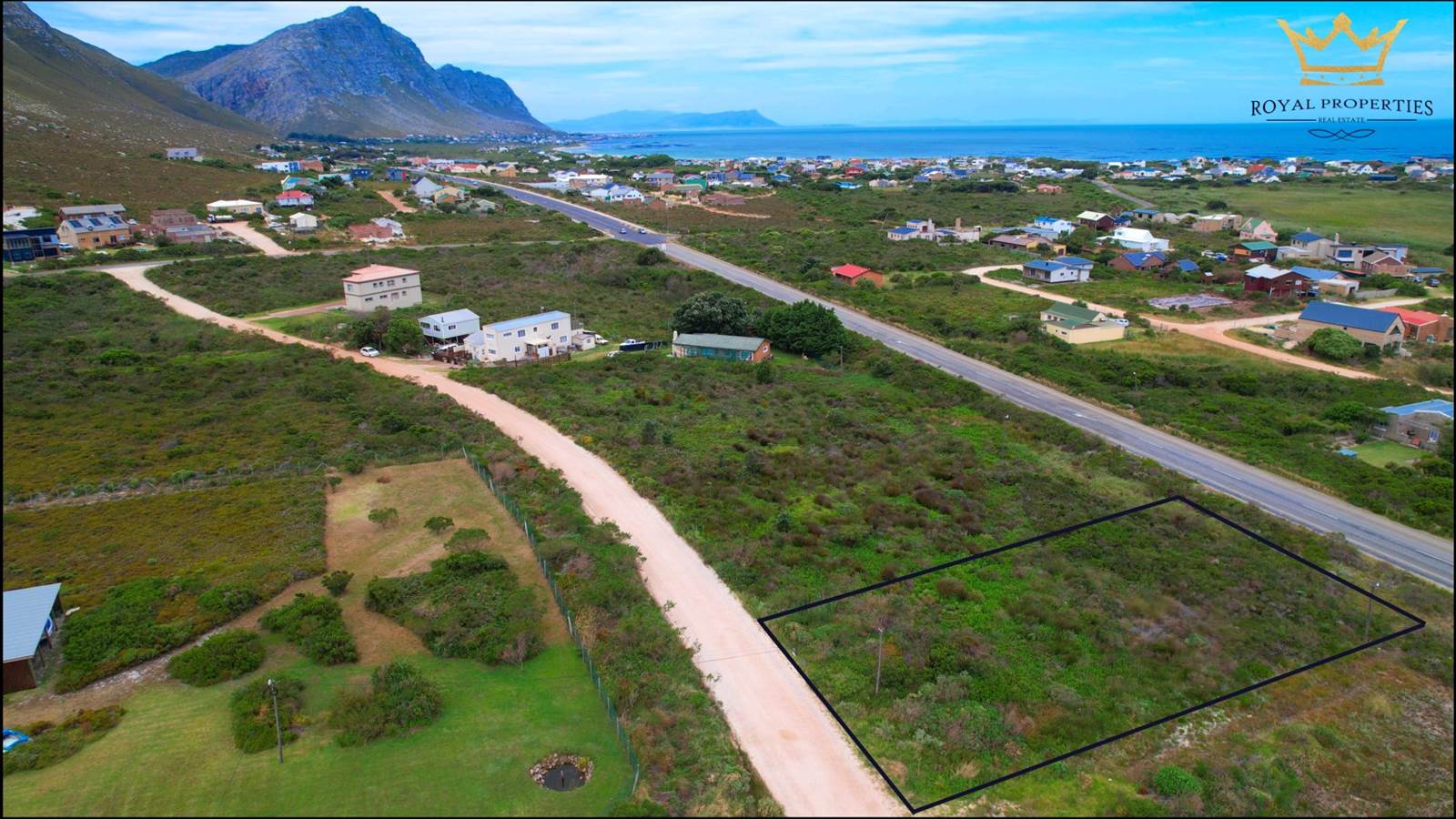 878 m² Land available in Bettys Bay photo number 1