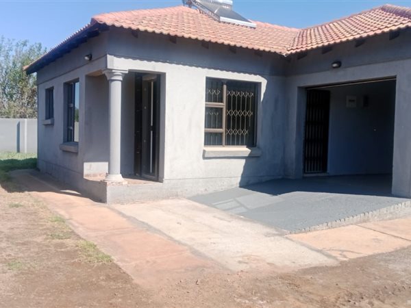 2 Bedroom House 2 Bedroom House