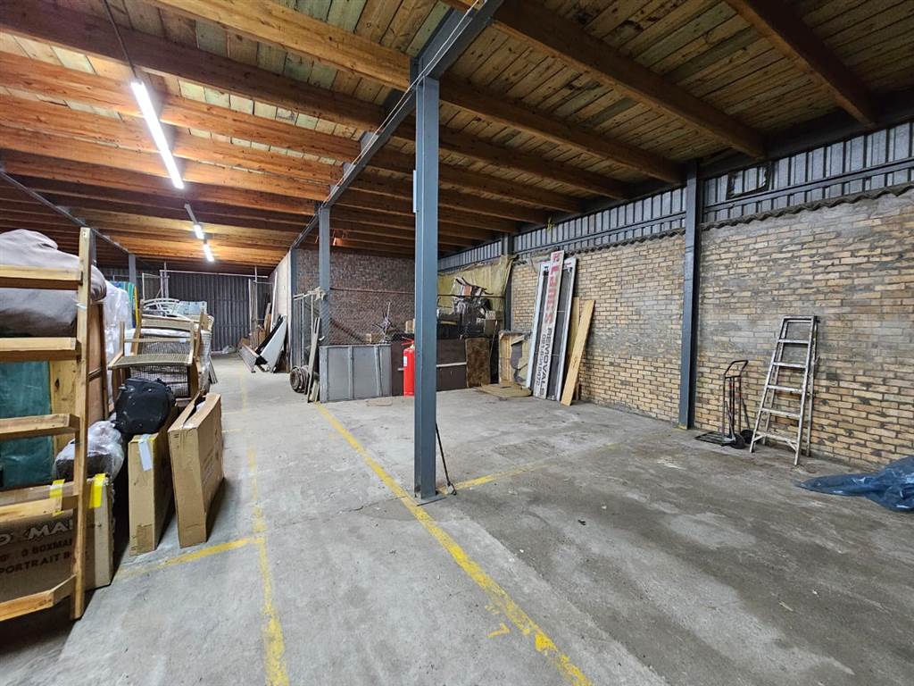 1500  m² Industrial space in Strand Central photo number 15