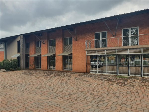 1 871  m² Industrial space