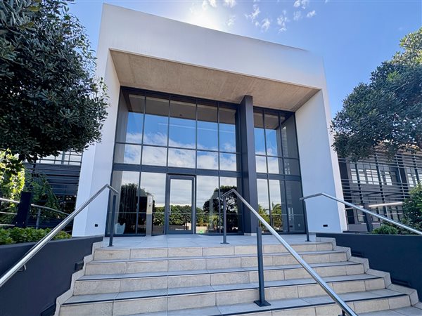 1 678  m² Commercial space