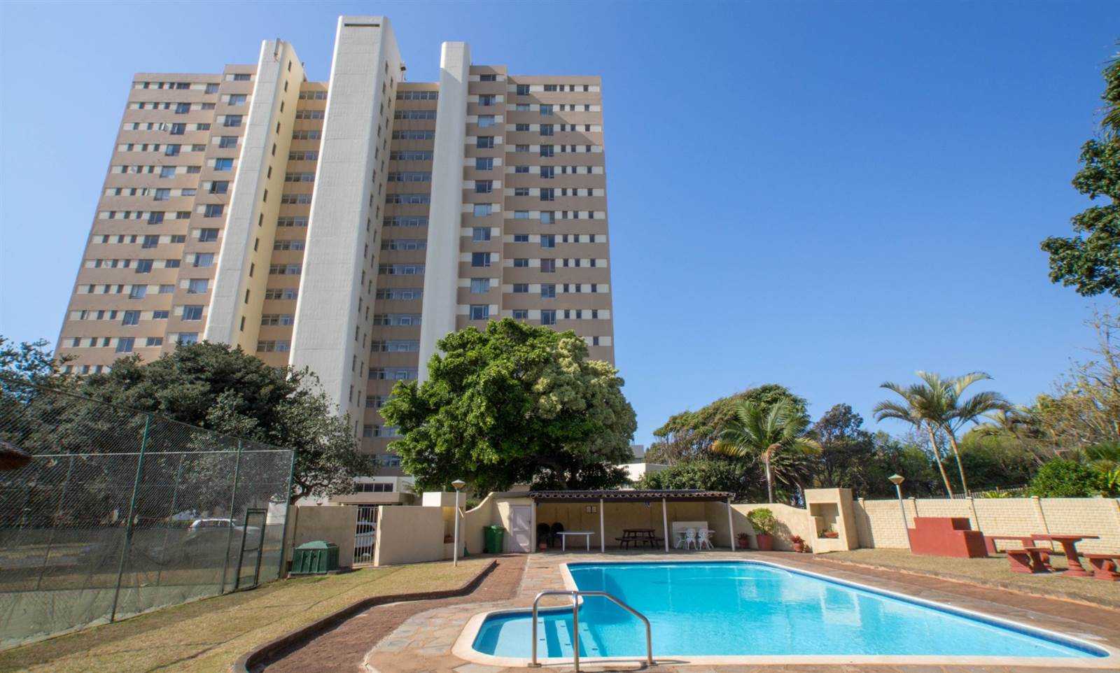 2 Bed Apartment in Durban North photo number 20