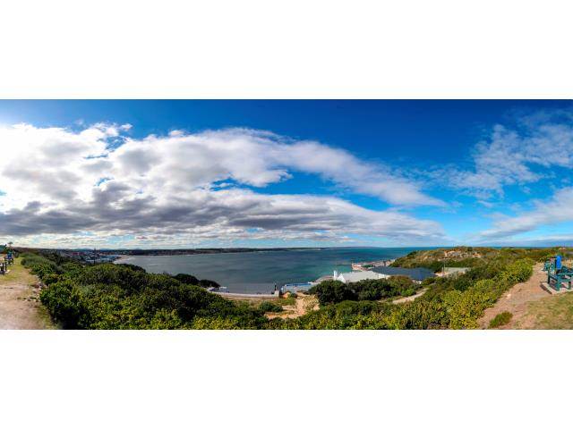 860 m² Land available in Stilbaai photo number 3