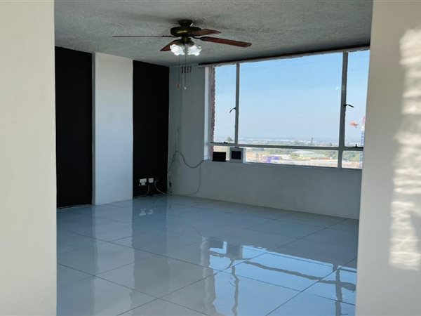 2 Bedroom Flat 2 Bedroom Flat