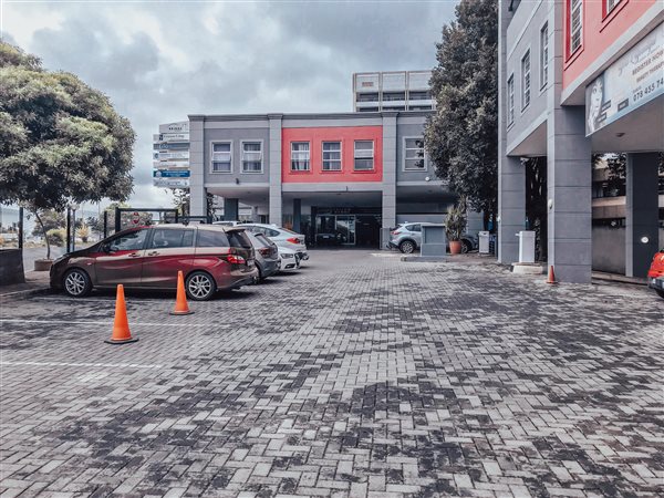 520  m² Commercial space