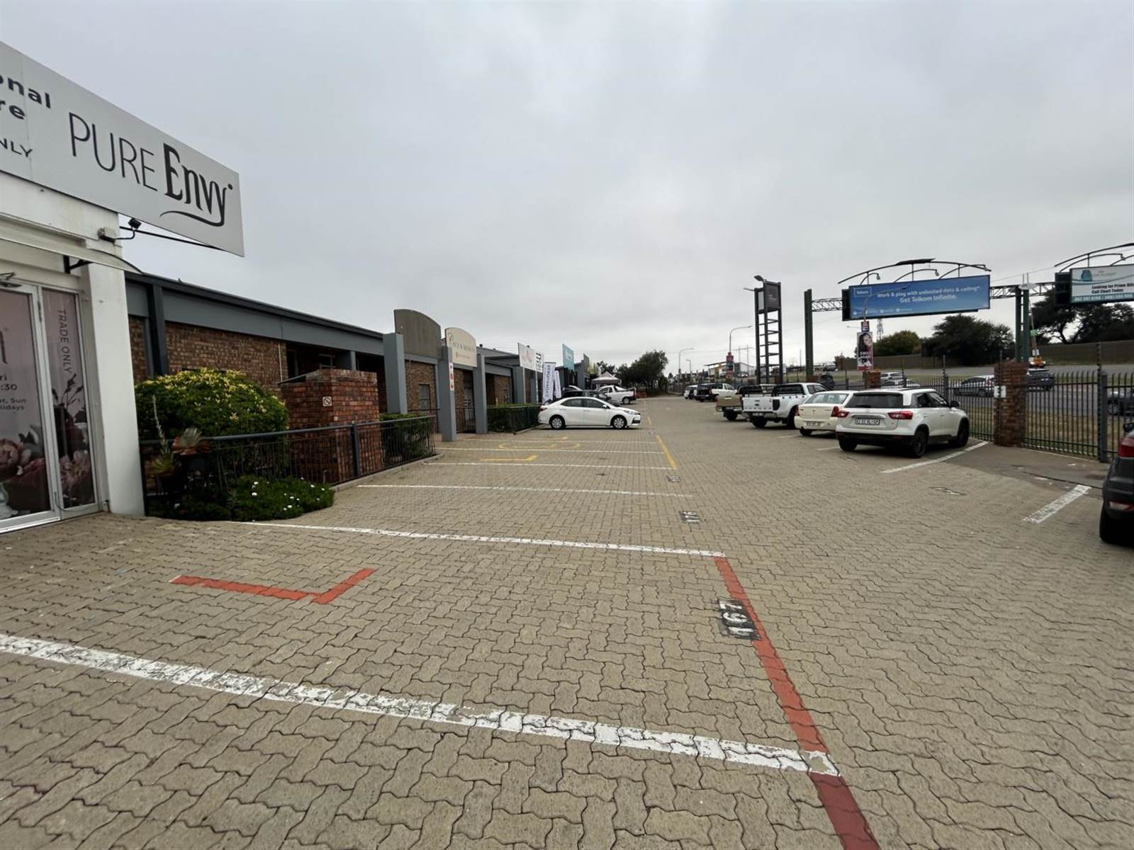 127  m² Industrial space in Highveld photo number 5