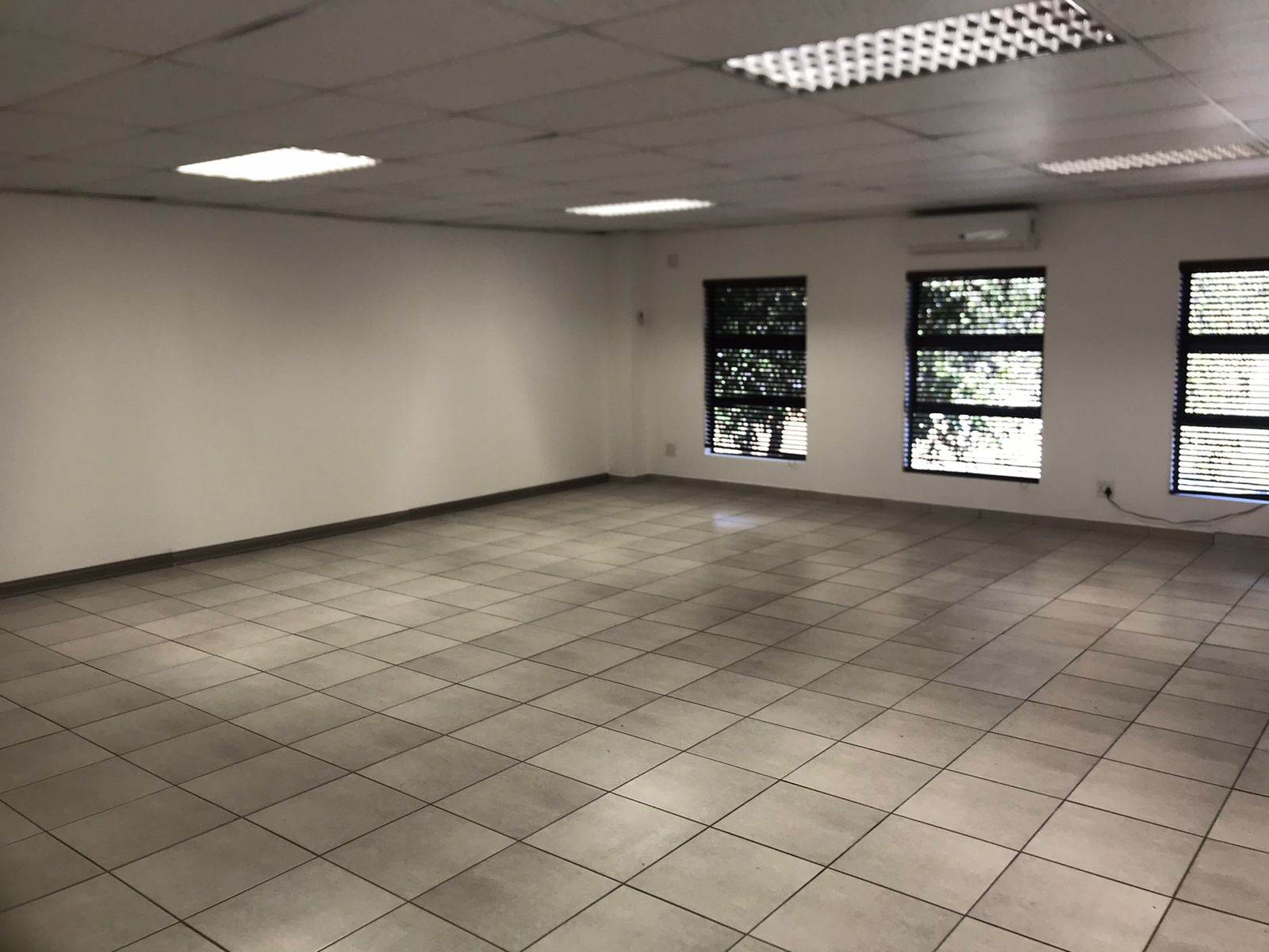 491  m² Commercial space in Bo Dorp photo number 2