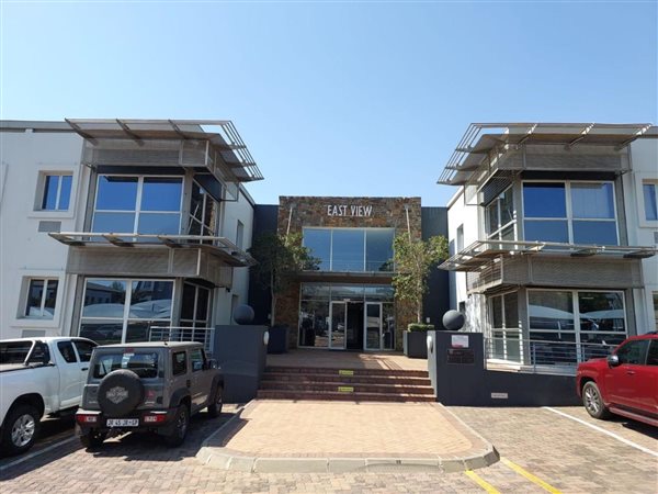486  m² Commercial space