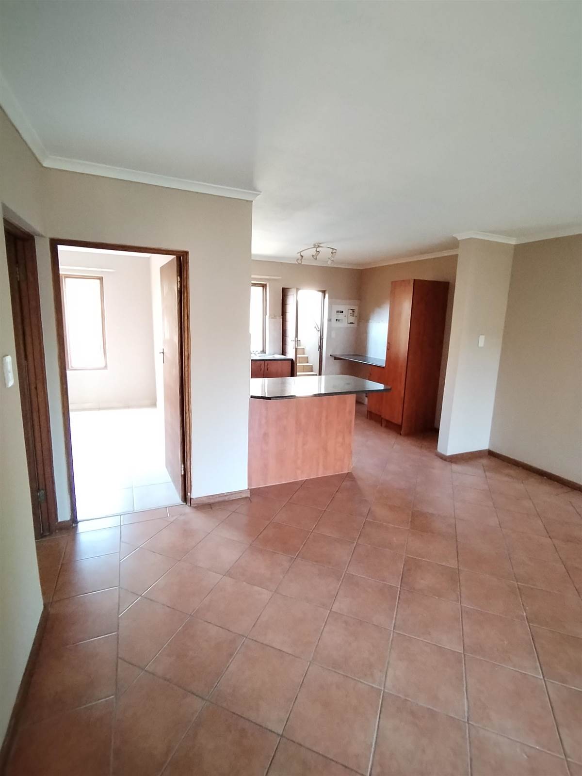 2 Bed Apartment in Zambezi Country Estate photo number 15