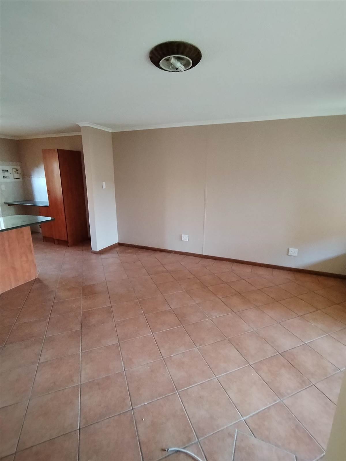 2 Bed Apartment in Zambezi Country Estate photo number 16