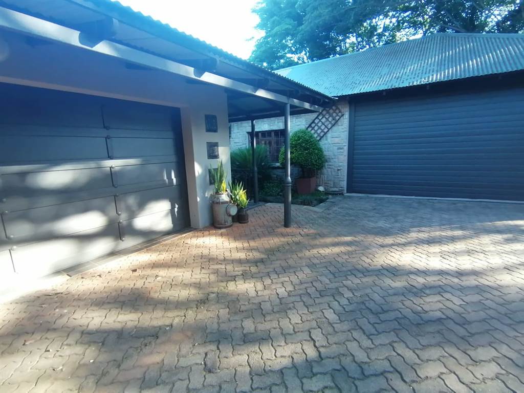 5 Bed House in Tzaneen photo number 4