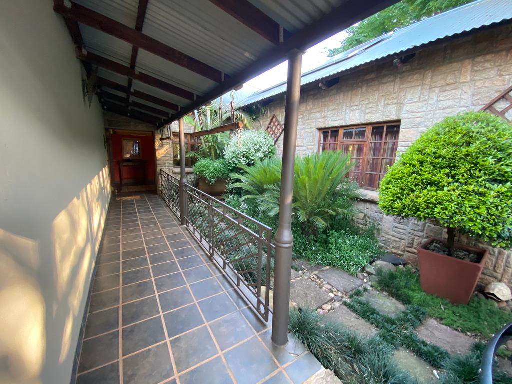 5 Bed House in Tzaneen photo number 8
