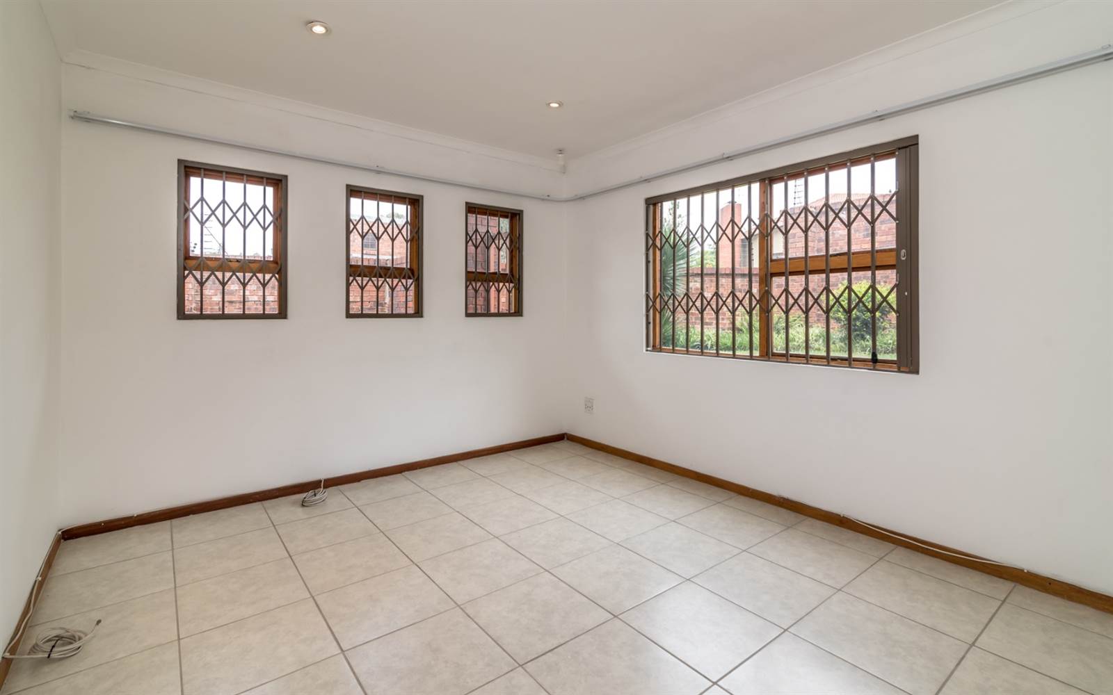 3 Bed House in Bryanston photo number 8